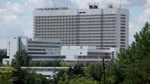 Hlavní budova FN Brno